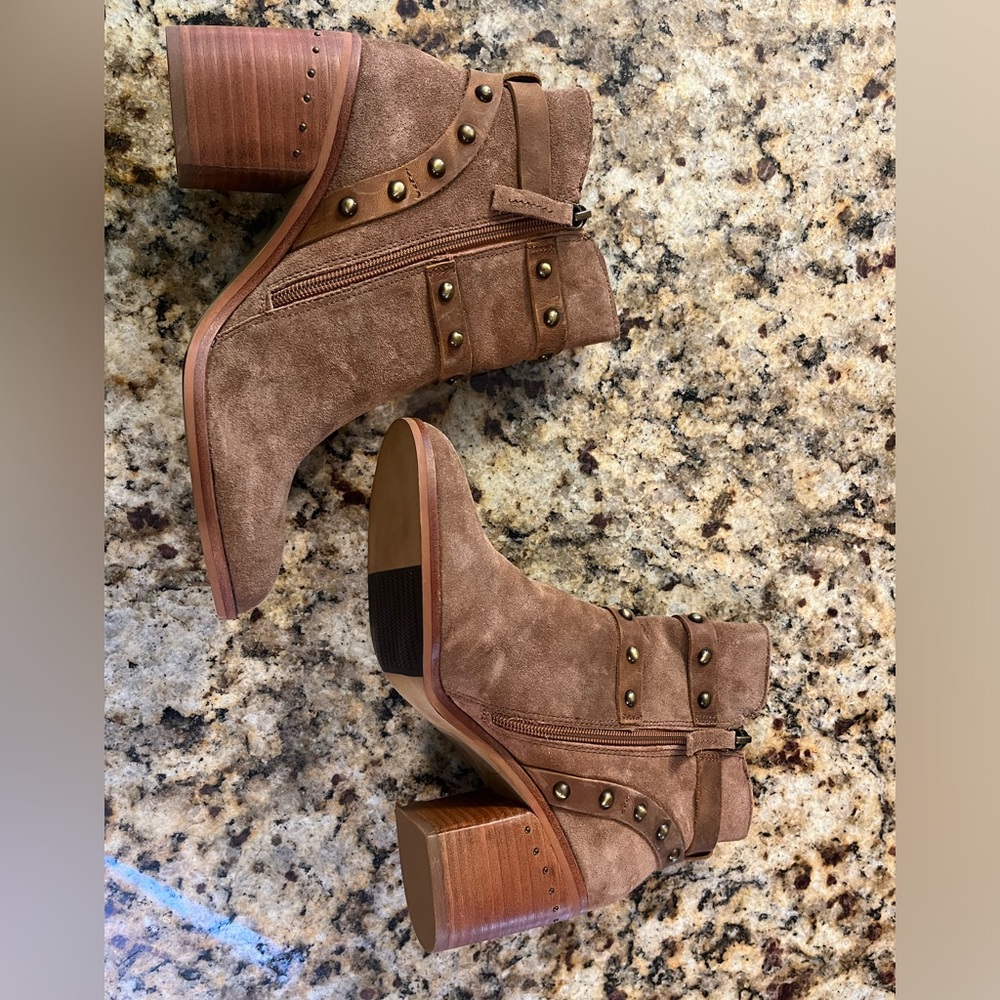 Nicole Shiri Boots Size 8.5 Honey Color New In Box - Picture 3 of 6